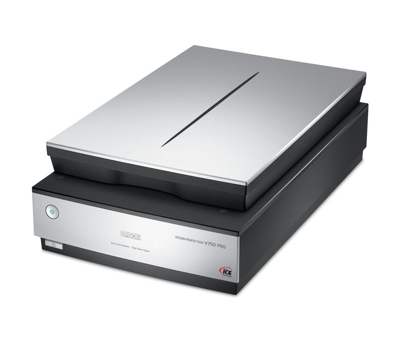 5660172D2601.jpg EPSON Skener Perf. V750 Pro - Slika 1