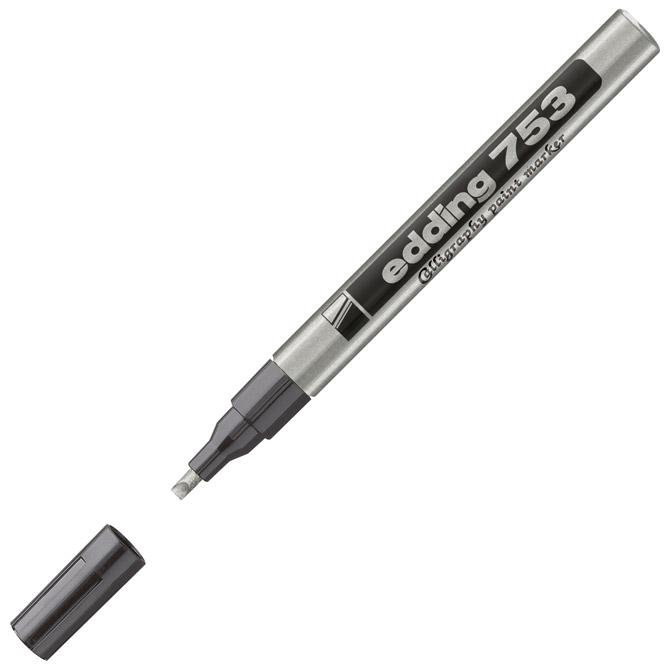 Marker permanentni kaligrafski 1-2,5 mm Edding 753 srebrni Marker permanentni kaligrafski 1-2,5 mm Edding 753 srebrni